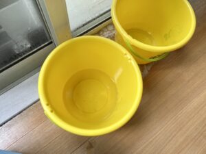 雨漏りバケツ